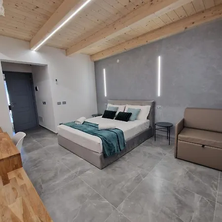 Marla Guest house *