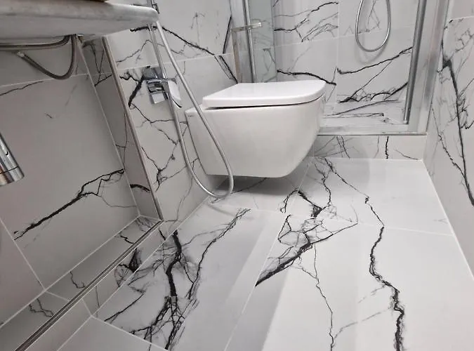 Marla 3* لا سبيتسْيا